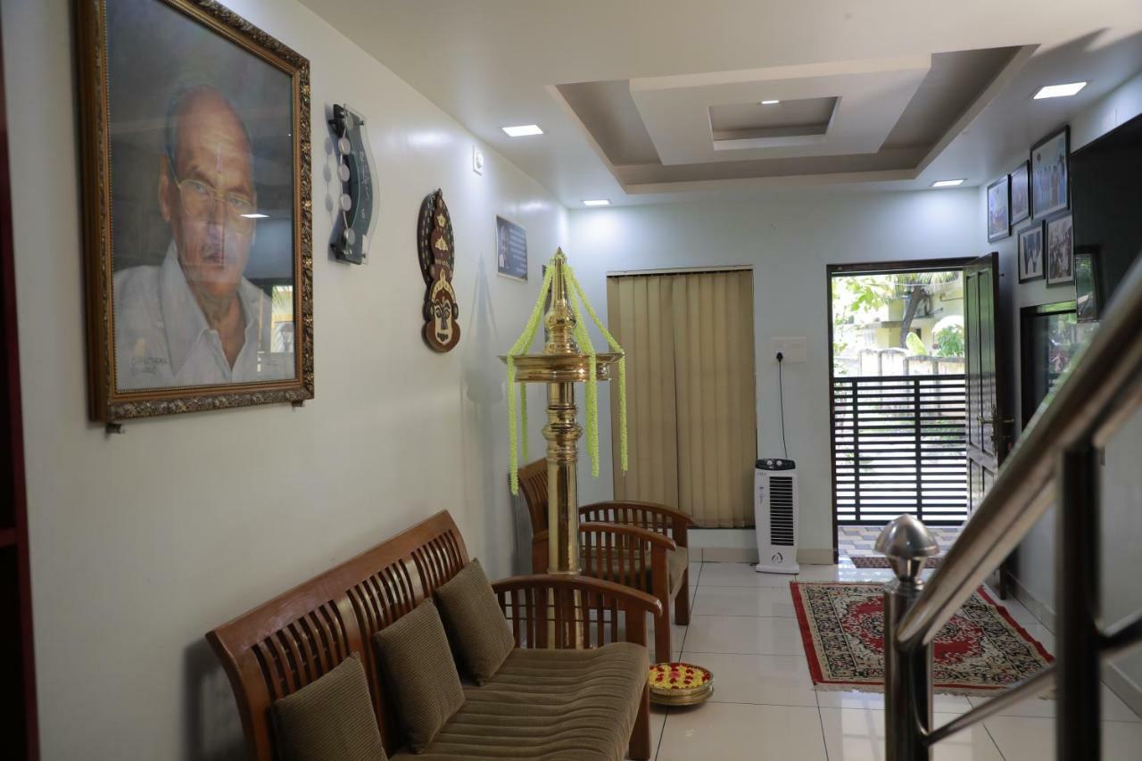 Pavithram Residency Bed and Breakfast Kollam Buitenkant foto