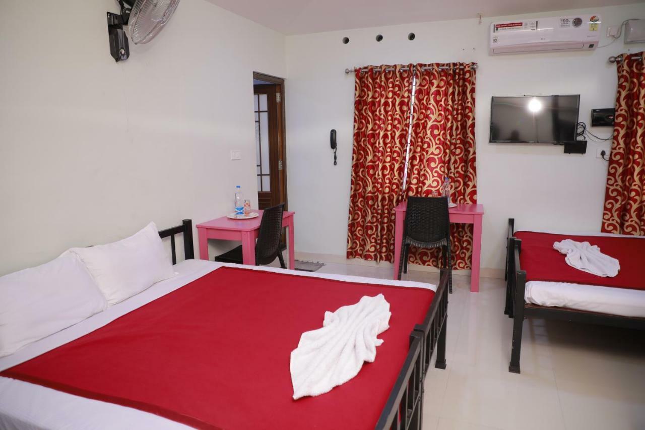 Pavithram Residency Bed and Breakfast Kollam Buitenkant foto