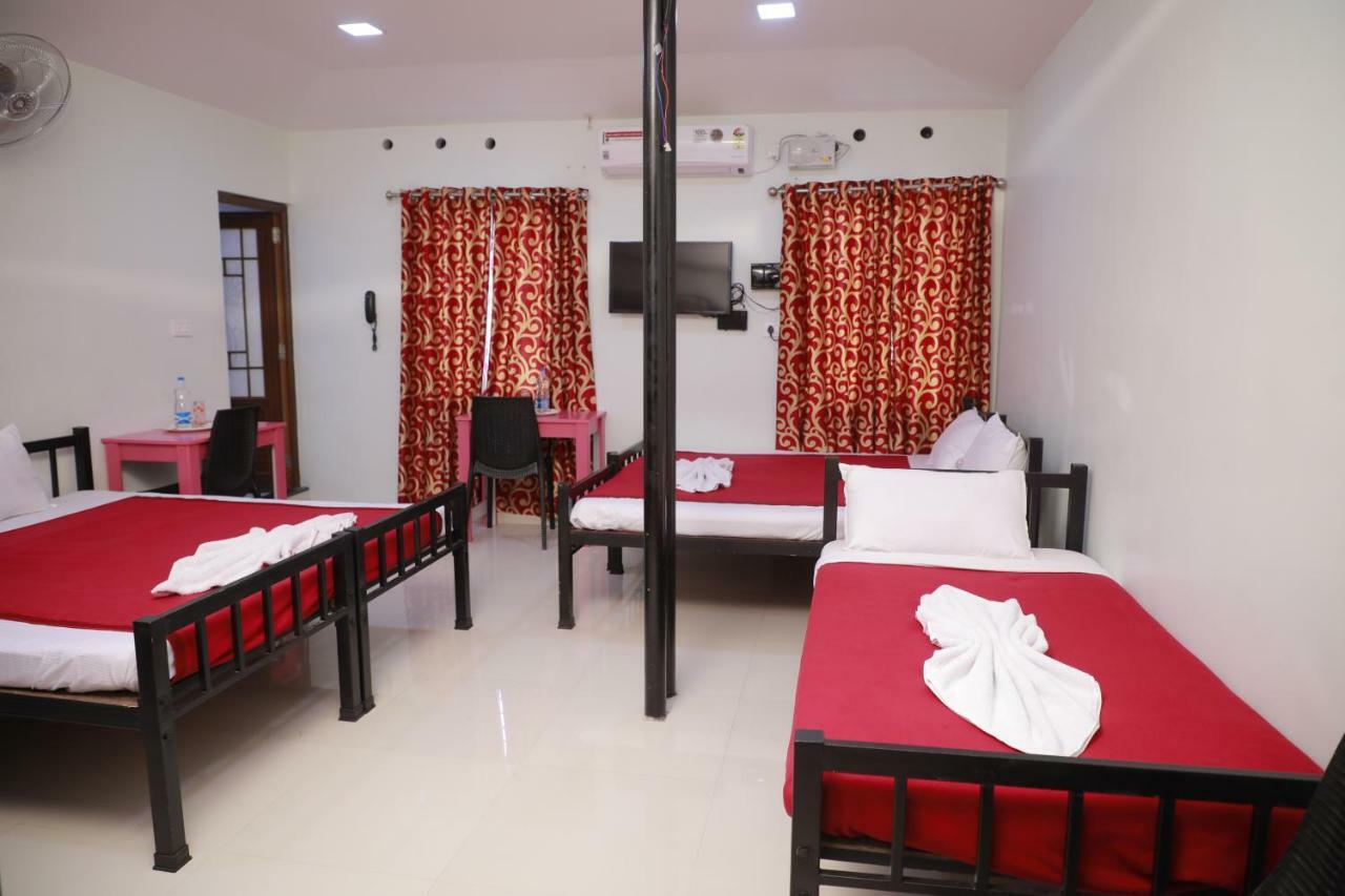 Pavithram Residency Bed and Breakfast Kollam Buitenkant foto